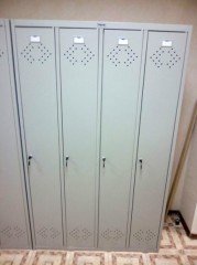 Шкаф в раздевалку ПРАКТИК LS-41